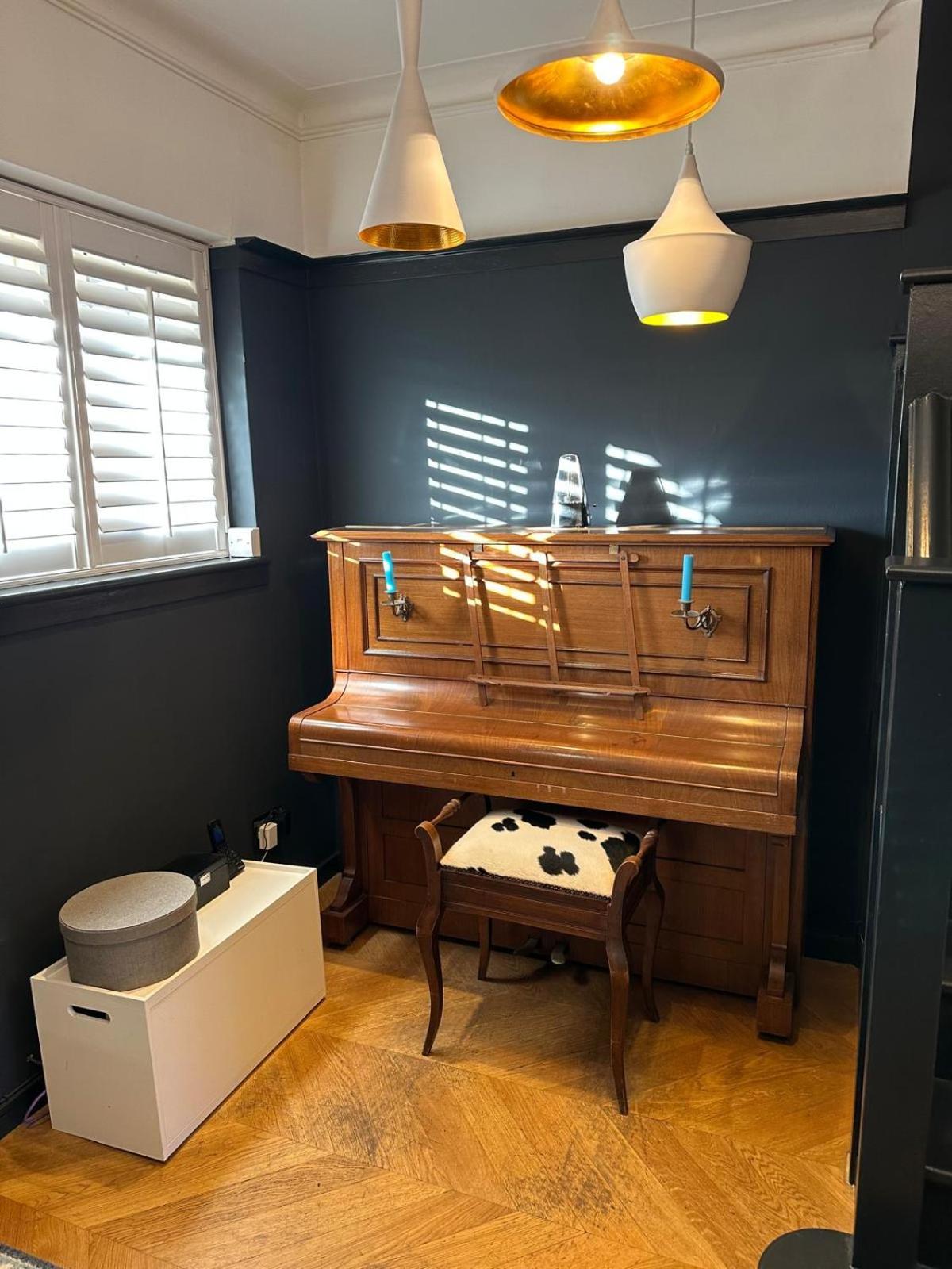 Holiday home Richmond Park House Stunning Architect Designed London